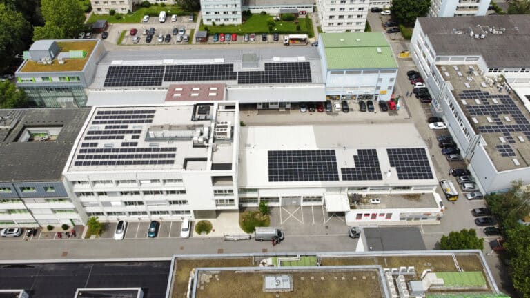 Neue Photovoltaik-Anlage Unternehmen Linz